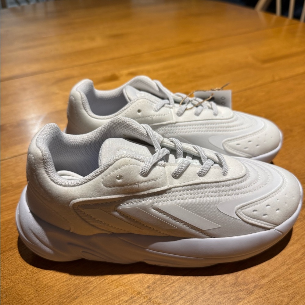 Kids Adidas Sneakers